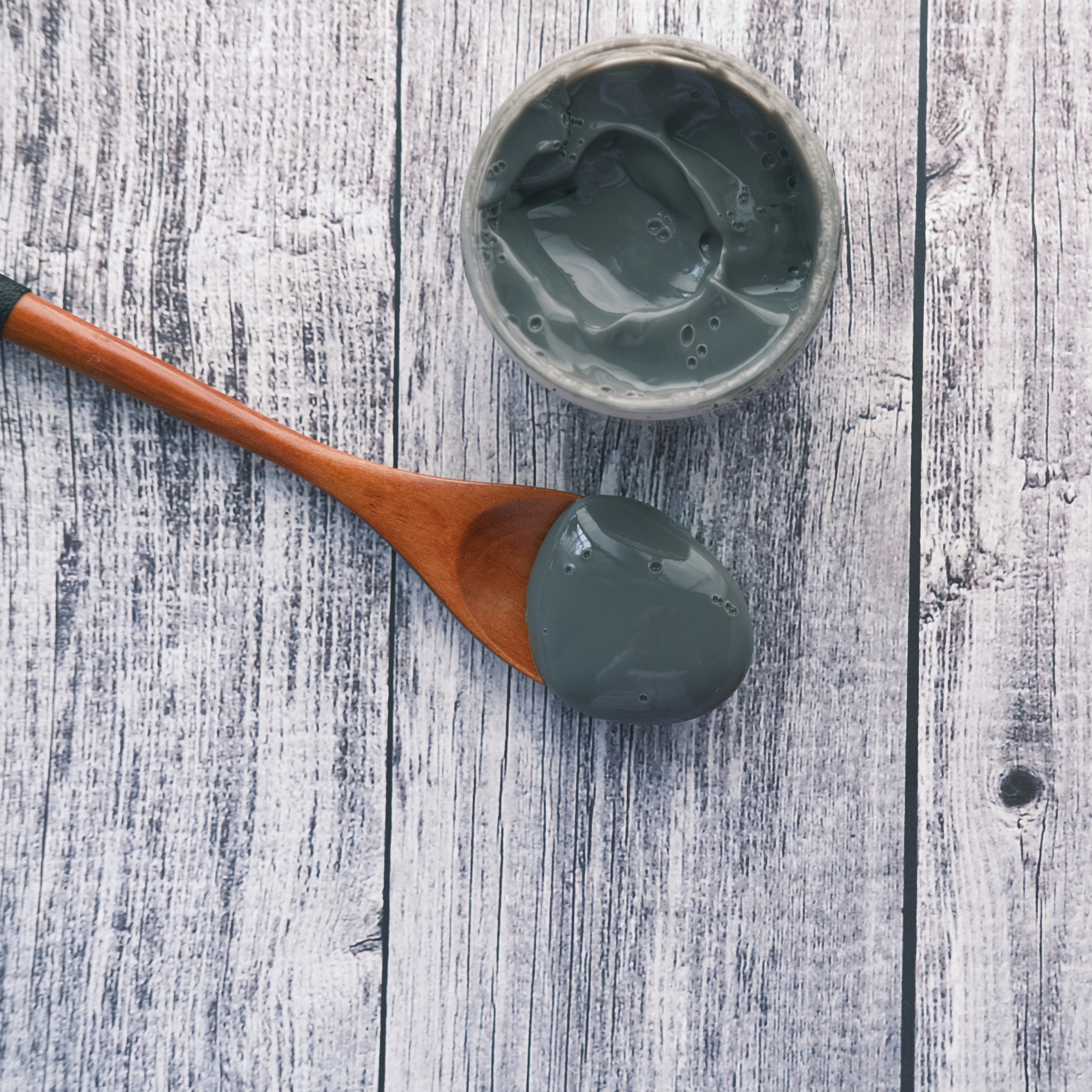 Exfoliating Clay Mask
